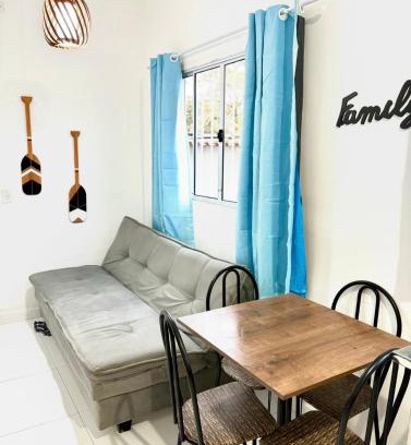 Jardim das Cancoes House | Casa Pé na Areia Beira Mar - Bertioga entre Centro e Sesc