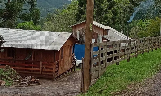Sao Francisco de Paula House | Casa Rústica em Meio a Natureza