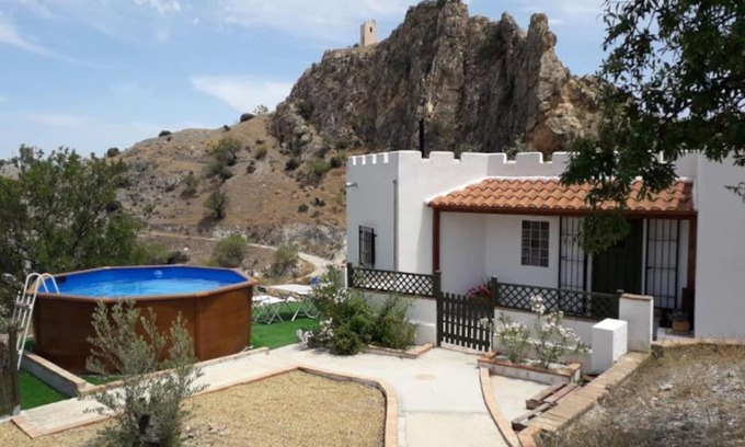 Lubrin House | Casa Rincon a detached two bed cottage
