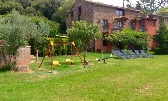Guils del Canto Villa | Casa rural con piscina y vistas al valle - Cal Pallarès