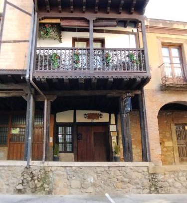 Cabezuela del Valle House | CASA RURAL LOS PORTALES Valle del Jerte