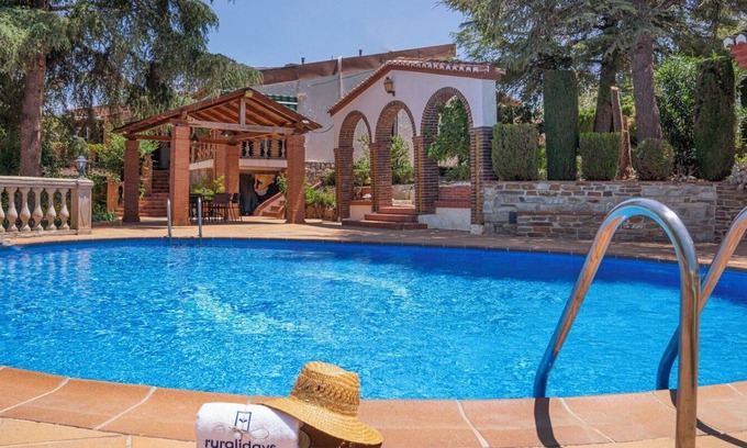 Barrio de la Vega Villa | Casa Rural Villa Los Arcos Monachil by Ruralidays