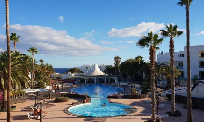 Costa Teguise Villa | casa sea front costa teguise