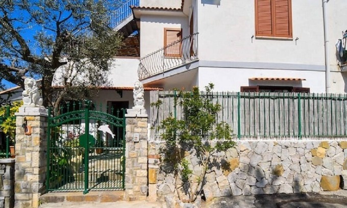 Sant'Agata sui Due Golfi Ski Chalet | Casa Tatano - Four Bedroom Chalet, Sleeps 8