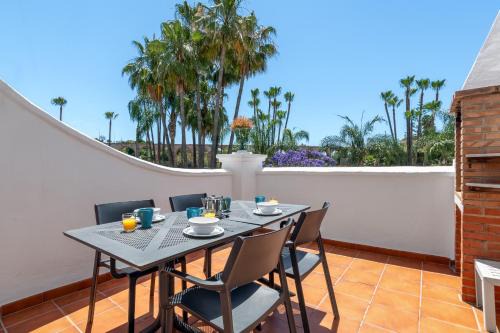 Oasis del Capistrano Apartment | Casablanca 25 Oasis Properties