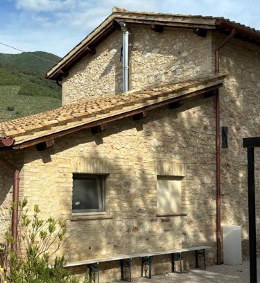 Ponte Valleceppi House | Casale Piccolo