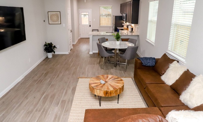Wetmore House | Casanora Cibolo - Central Abode between San Antonio and Austin