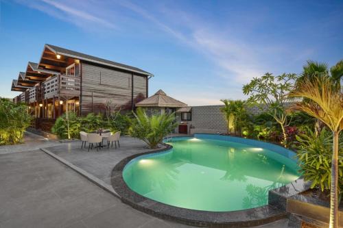 Abu Road Hotel | Casawood Resort - A Luxury Private Pool Villa On Mount Abu Road