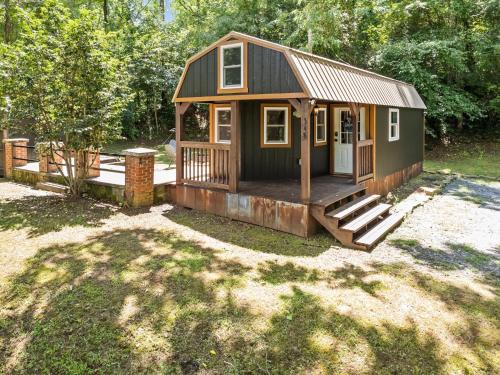 Cullowhee House | Casey Paradise Tiny Home Mountain Retreat