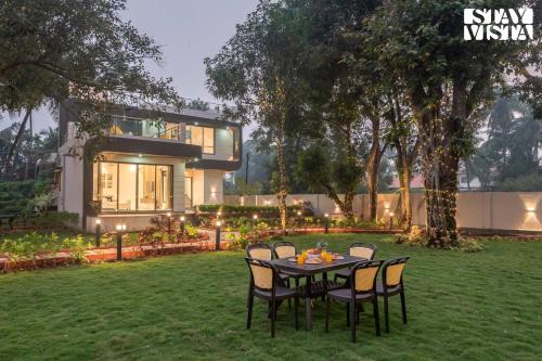 Varchi Ali Villa | Cashew Creek by VEO - Part of StayVista with Pool & WiFi