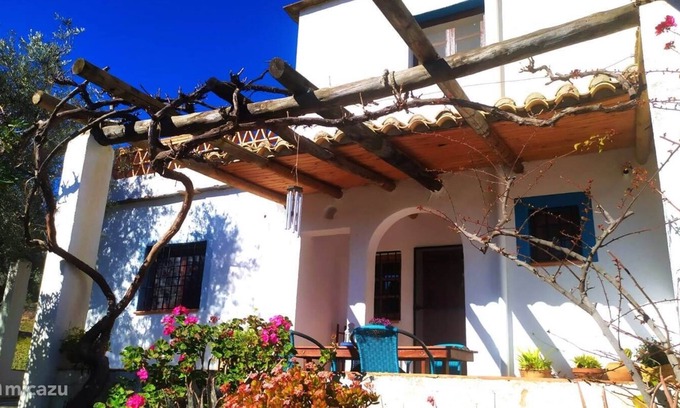 Orgiva Cottage | Casita de la Huerta: Quiet house with beautiful views over the valley