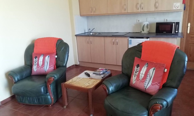 Tabernas Ski Chalet | Casita in the peace and quiet in the Tabernas Desert. Enjoy the views.