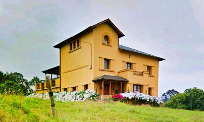 Valdes House | Casona rural en la costa asturiana