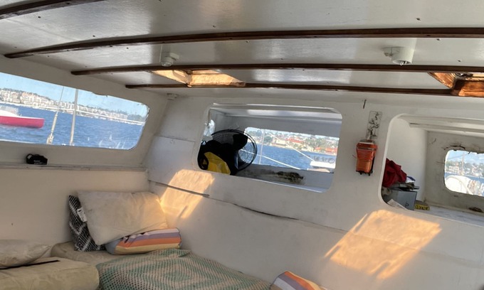 Woolwich Boat Rental | cat inn a b&b type accomodation Sydney harbour