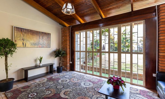 Pavas Bed & Breakfast | Cata Bed Breakfast Pet-friendly