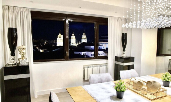 Lugo Apartment | Cathedral Boutique by Lugo Collection