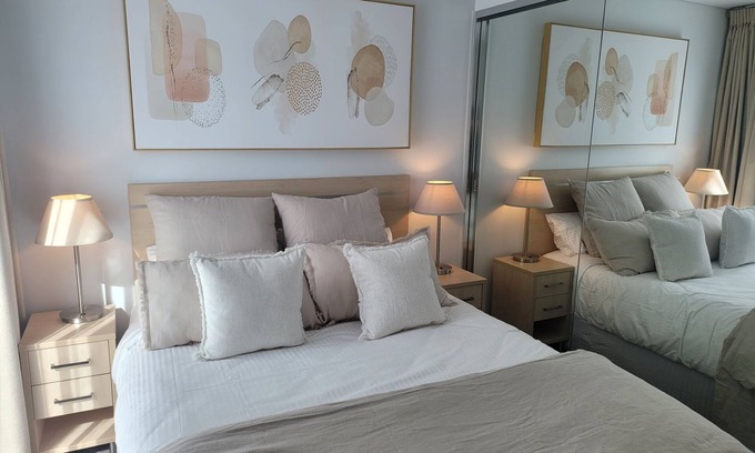 Adelaide Central Business District Apartment | CBD Deluxe Private 2 bedroom apartment
