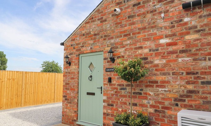 Selby Cottage | CEADDA COTTAGE, family friendly in Drax, North Yorkshire