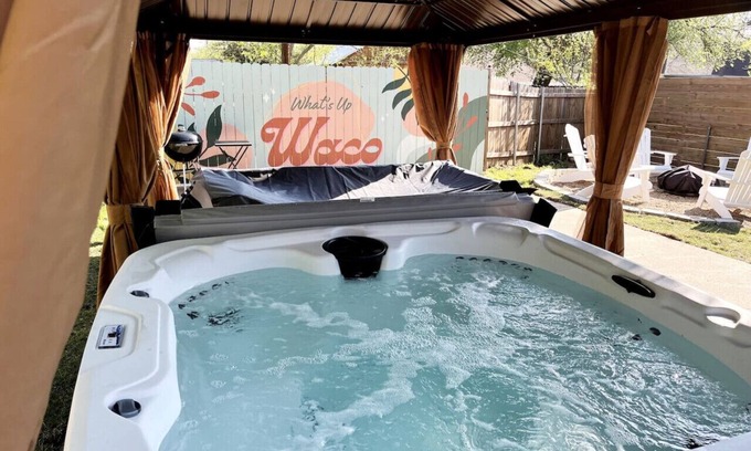 Waco House | Cedar & Thyme - Hot Tub+ Near Downtown