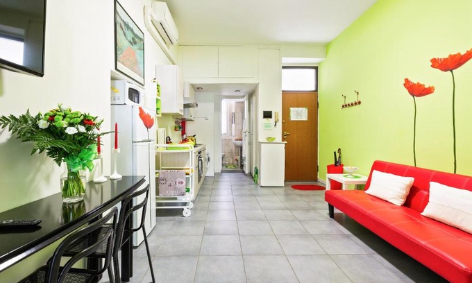 Milan Apartment | Cenisio & Sempione Cosy Flat