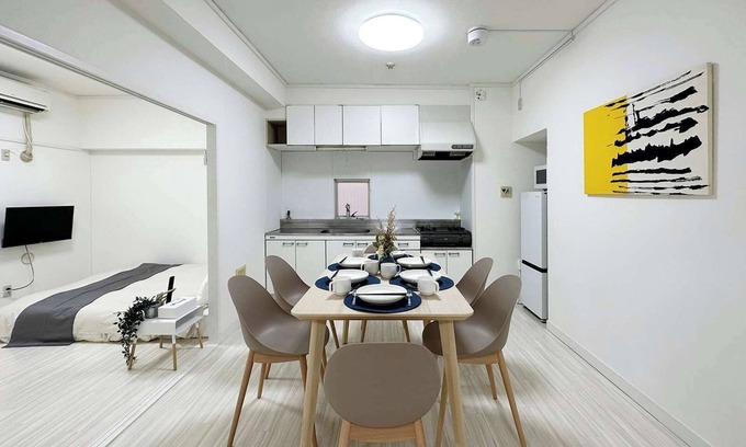 Hiroshima City Centre Apartment | Central 3 BR Near Peace Park for 9 ppl