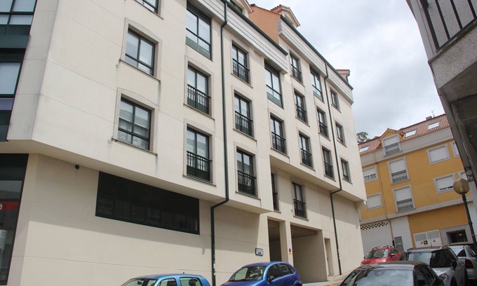 Mino Apartment | Central apartment in Miño.