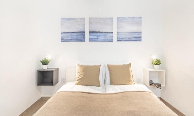Belso-Ferencvaros Apartment | Central Lovely and Comfy Sleep