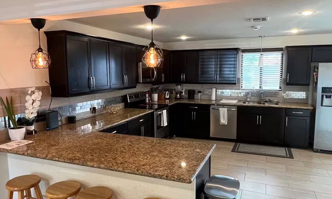Encanto House | Central Phoenix Bungalownn