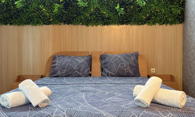 Sveti Vlas Apartment | Central Studios with Sea View