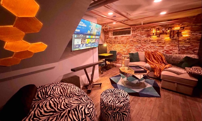 Capitol Hill Apartment | Centrally located steampunk apartment in Cap Hill with theater, gaming & more!