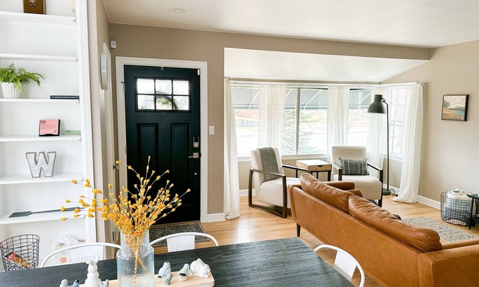 Cheyenne House | Centrally located updated home
