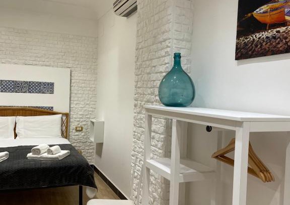Palermo House | Centro Città Basement