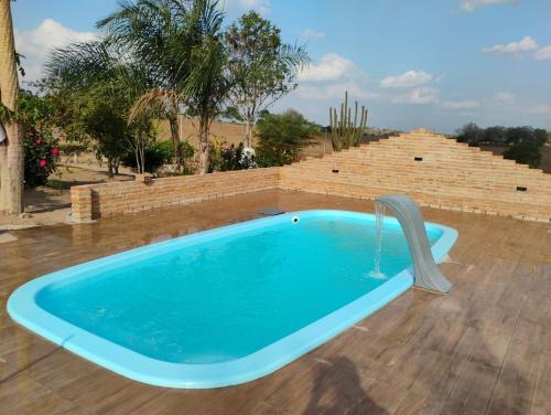 Bezerros House | Chácara Aconchegante com Piscina e Churrasqueira Perto do Ponto Turístico de Bezerros