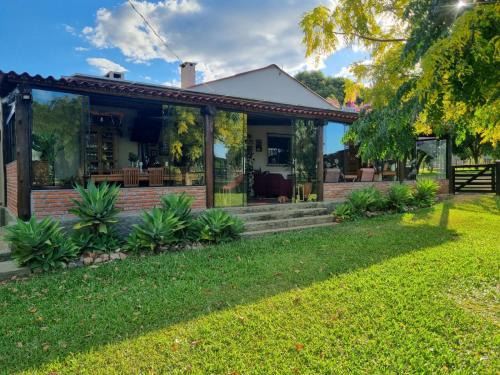 Bonfim House | Chácara Alci Guedes