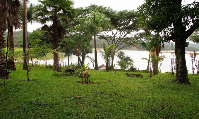 Betim House | Chácara com Wi-Fi de frente à lagoa em Betim/MG