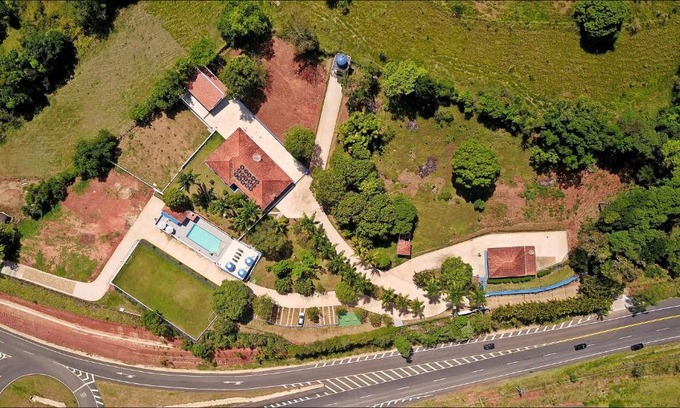 Lindoia House | Chácara das Araras