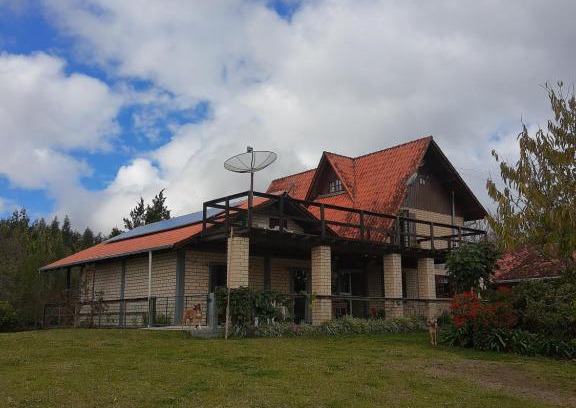 Campo Alegre House | CHÁCARA QUEDINHA D'ÁGUA