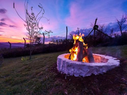 Ponunduva House | Chácara só Alegria, 1 hora de São Paulo!