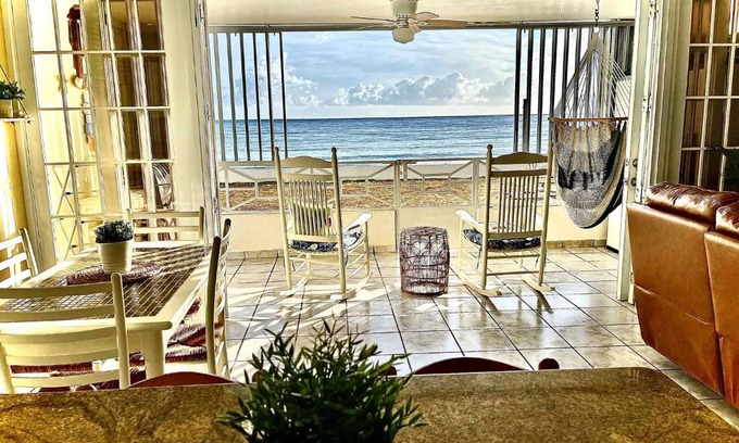 Playa Fortuna Apartment | Chackys Paradise Oceanfront Home
