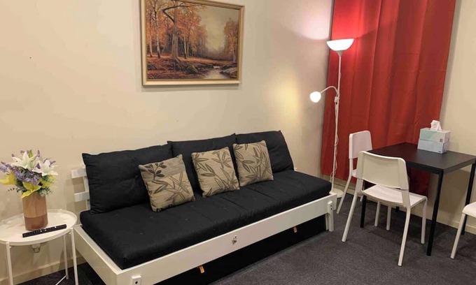 Huntingdale House | Chadstone Holiday W1 Villa
