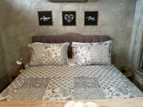 Penedo Cabin | Chalé 05 com hidro e cozinha no coração de Penedo