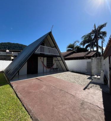 Pereque-Acu Ski Chalet | Chalé em Ubatuba para 12 pessoas com Wi-Fi