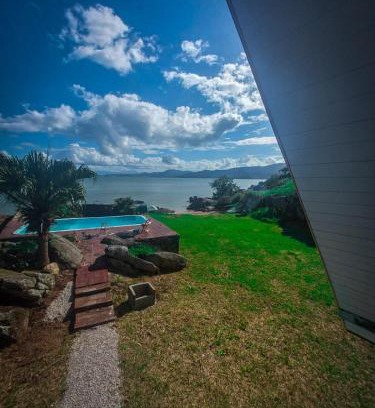 Governador Celso Ramos Ski Chalet | Chalé Pé na Areia