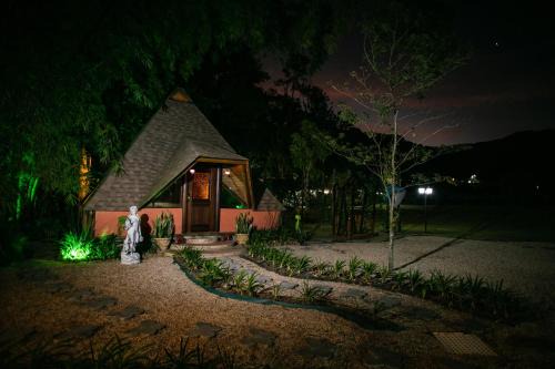 Antonio Carlos Ski Chalet | Chalé Romântico no Sítio Mannes