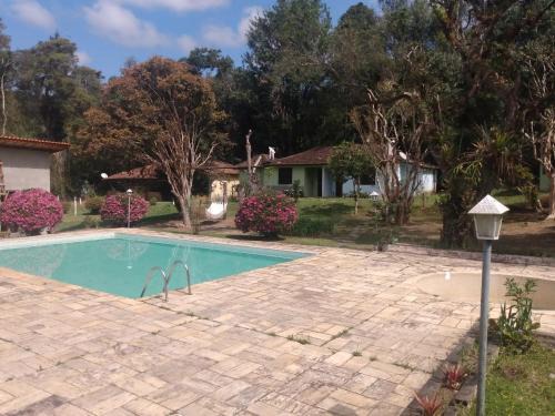 Maringa Cabin | Chalé vista da piscina 8