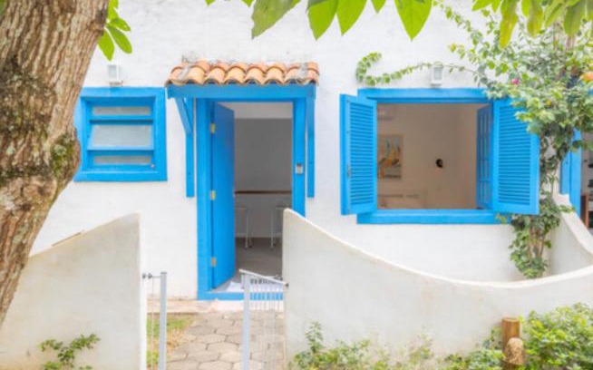 Centro Comercial Apartment | Chalés Porto Perequê