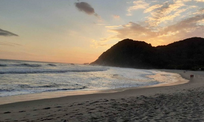 Barra do Una Ski Chalet | Chalé Para até 4 Pessoas em Barra do Una - Litoral Norte - SP