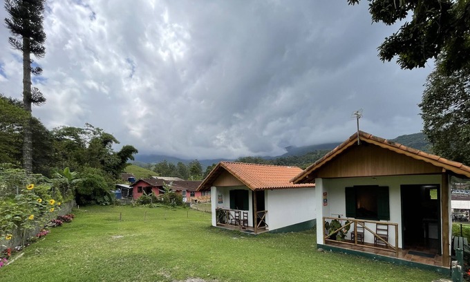 Visconde de Maua Ski Chalet | Chale do Francisco02 350 meters from the center of Maringá RJ in Serra