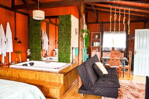 Palhoca Ski Chalet | Chale romantico em Praia do Mar Aberto, Palhoca SC