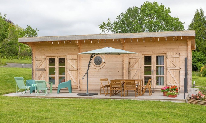 Landeleau Ski Chalet | Chalet '4 Pers Landeleau 2kms Canal' with Private Terrace